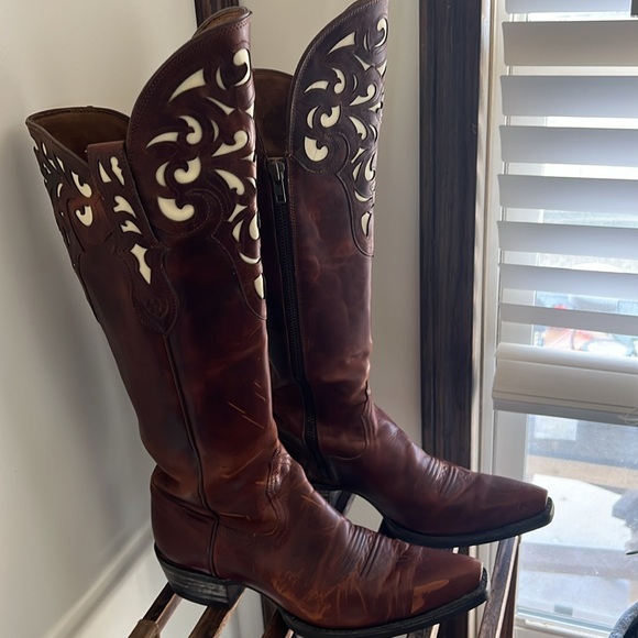 Ariat Boots Hacienda Brown Women’s 8B. Pointed toe, 2” inch Heel, Knee High - Picture 2 of 10